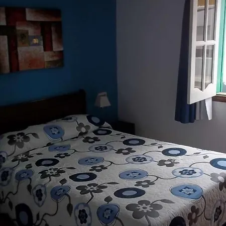 Arrieta Sleeps 4 Wifi Apartment